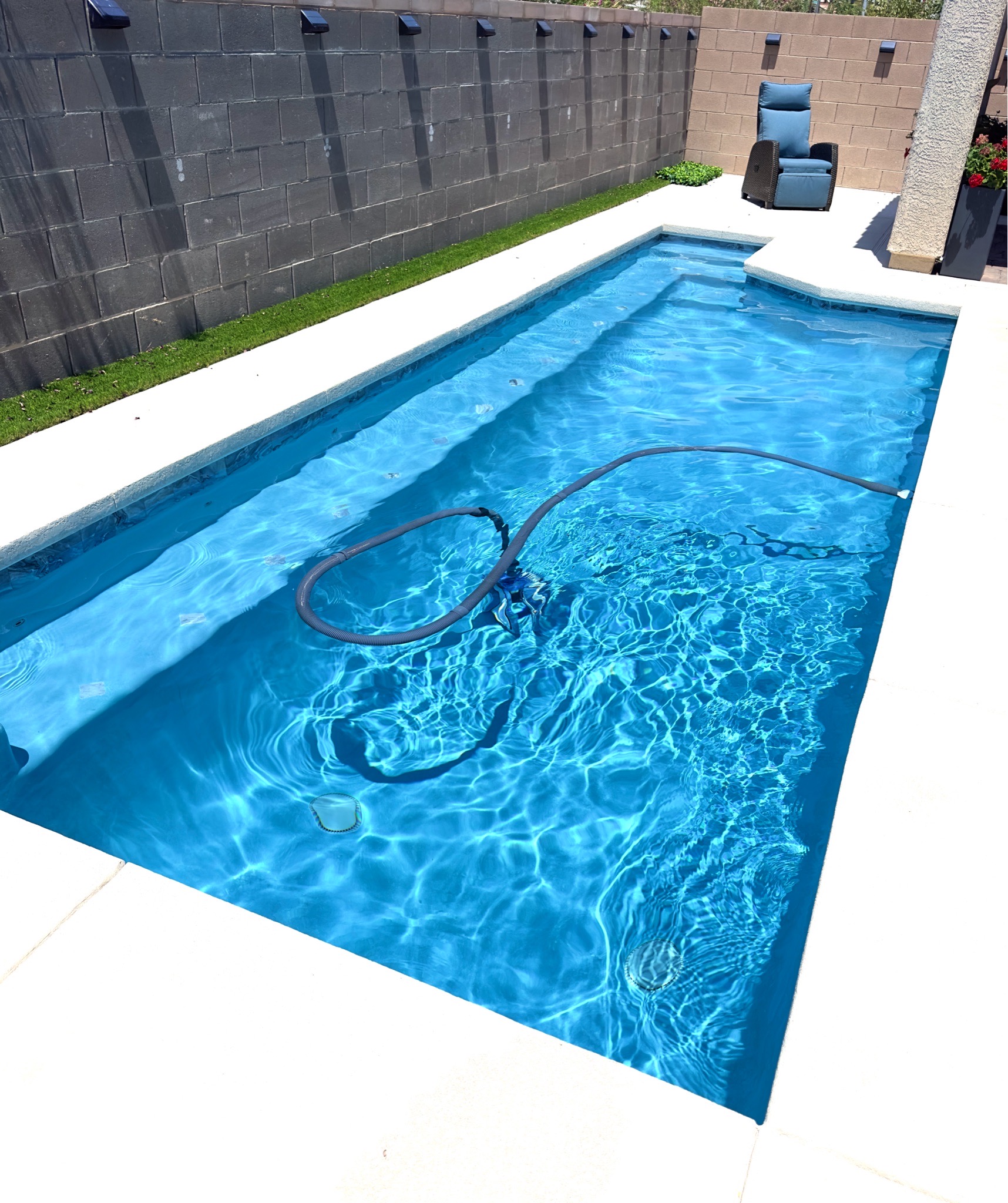 Crystal clear, LSI-balanced pool water maintained by Nearby Pool Service Las Vegas